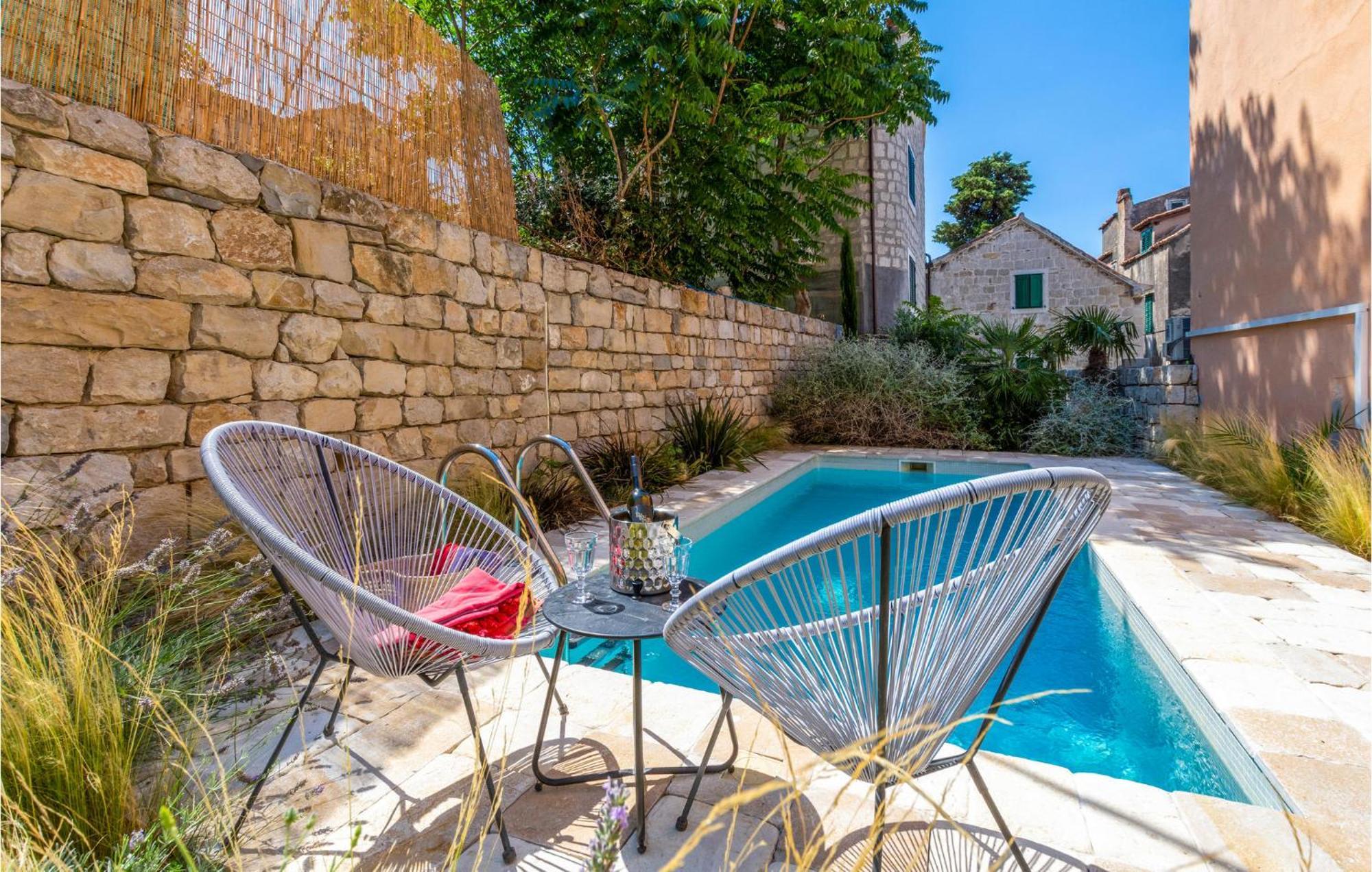 Stunning Home In Split With Outdoor Swimming Pool Zewnętrze zdjęcie